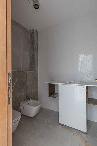 A luxurious three-story villa on the first sea line in  Kotor — photo 58